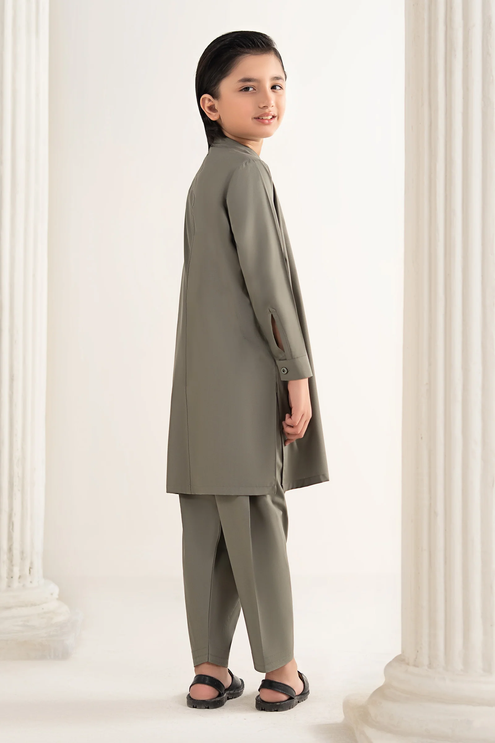 2 Piece Blended Suit - Image 8