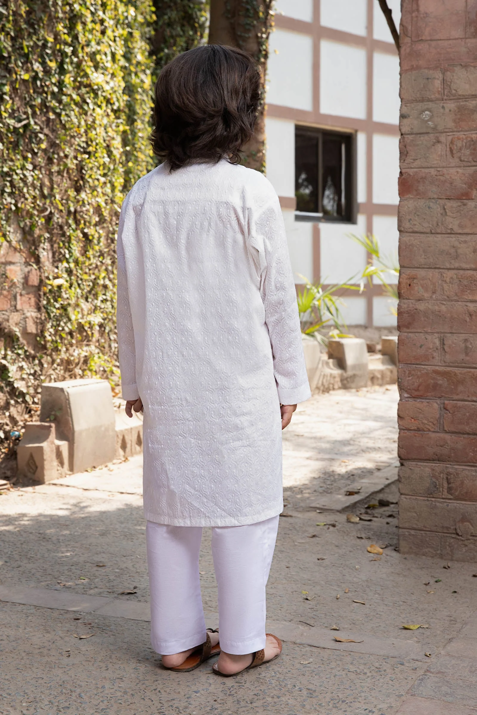 Suit White MKB-EF23-09 - Image 4