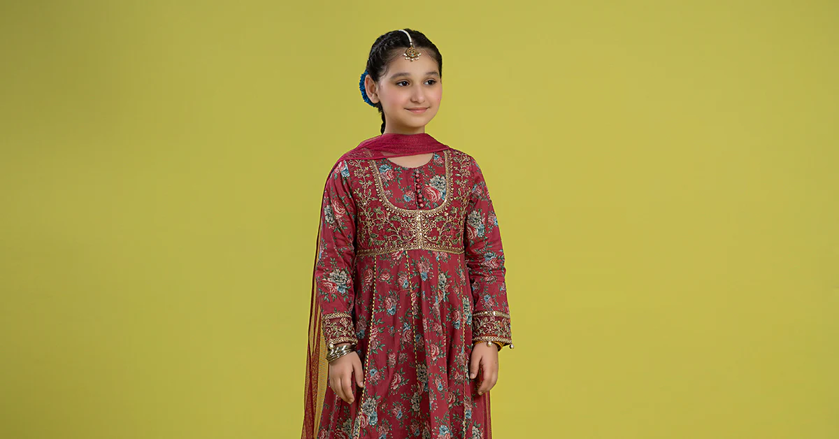 3 Piece Embroidered Lawn Suit - Image 8