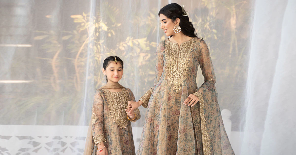 3 Piece Masoori Net Suit - Image 9