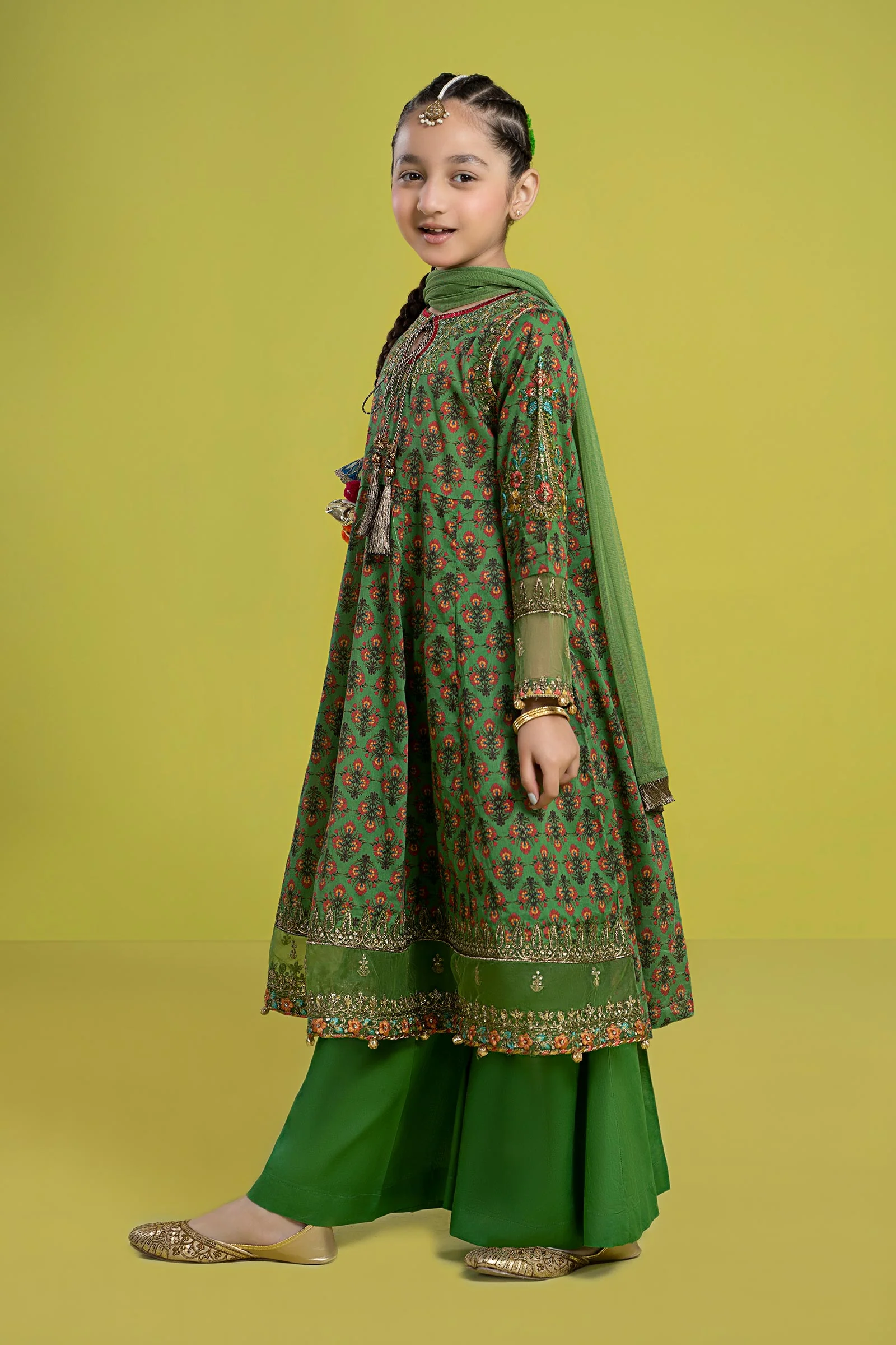 3 Piece Embroidered Lawn Suit - Image 4