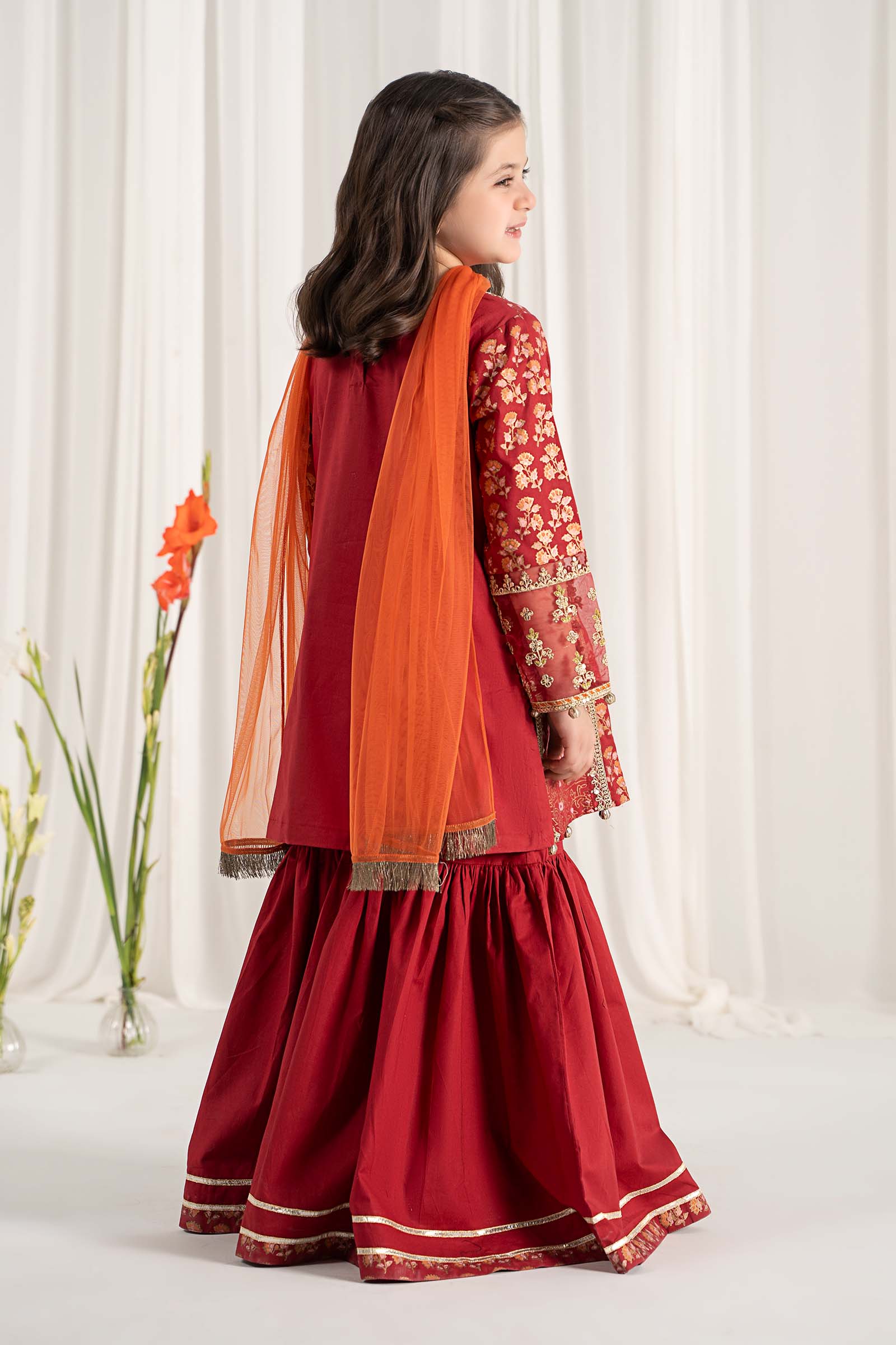 3 Piece Embroidered Lawn Suit - Image 7