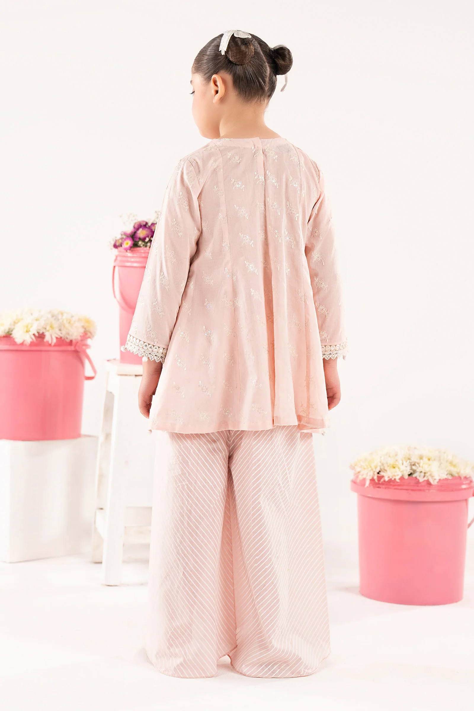2 Piece Embroidered Lawn Suit - Image 7