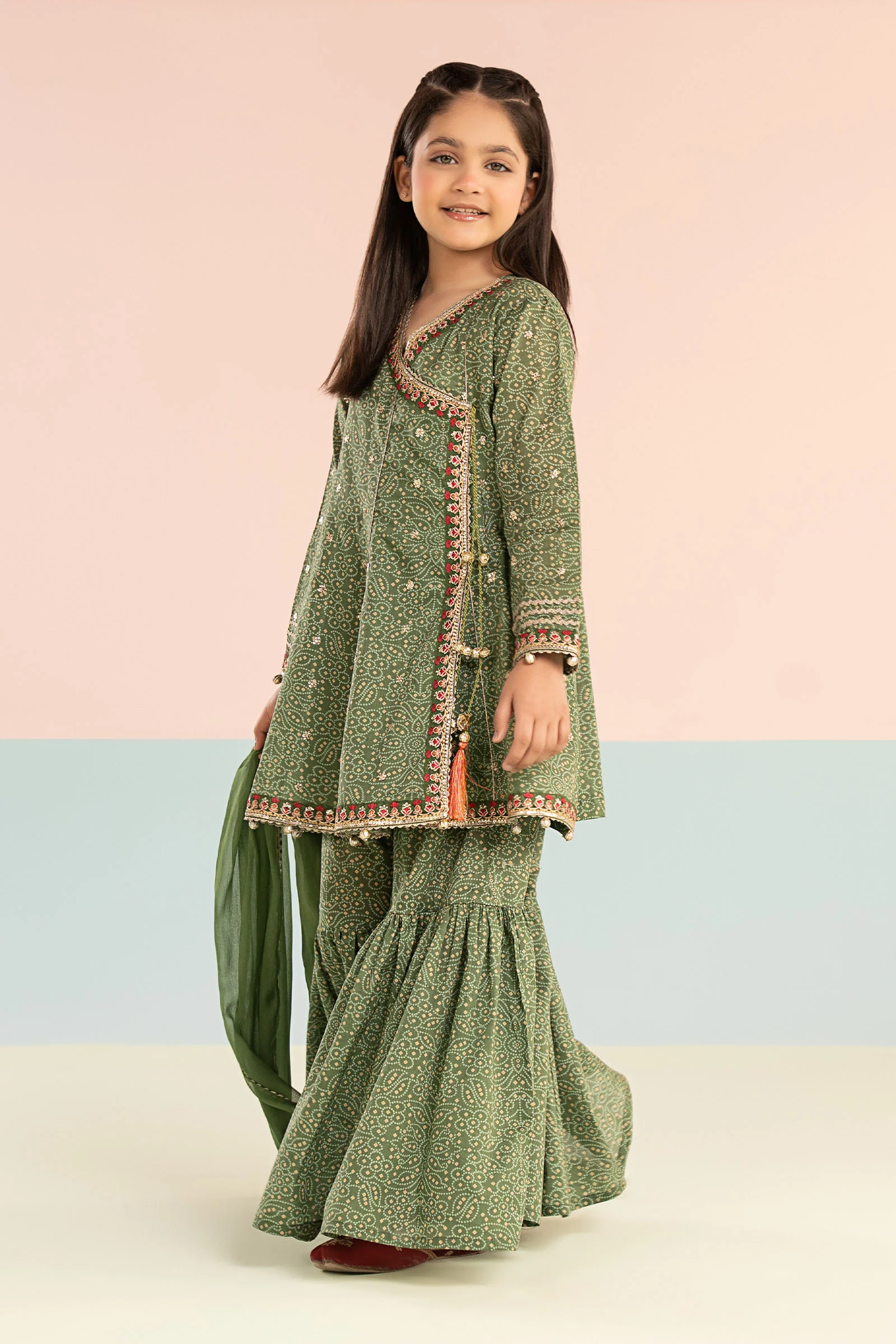 3 Piece Embroidered Lawn Suit - Image 8