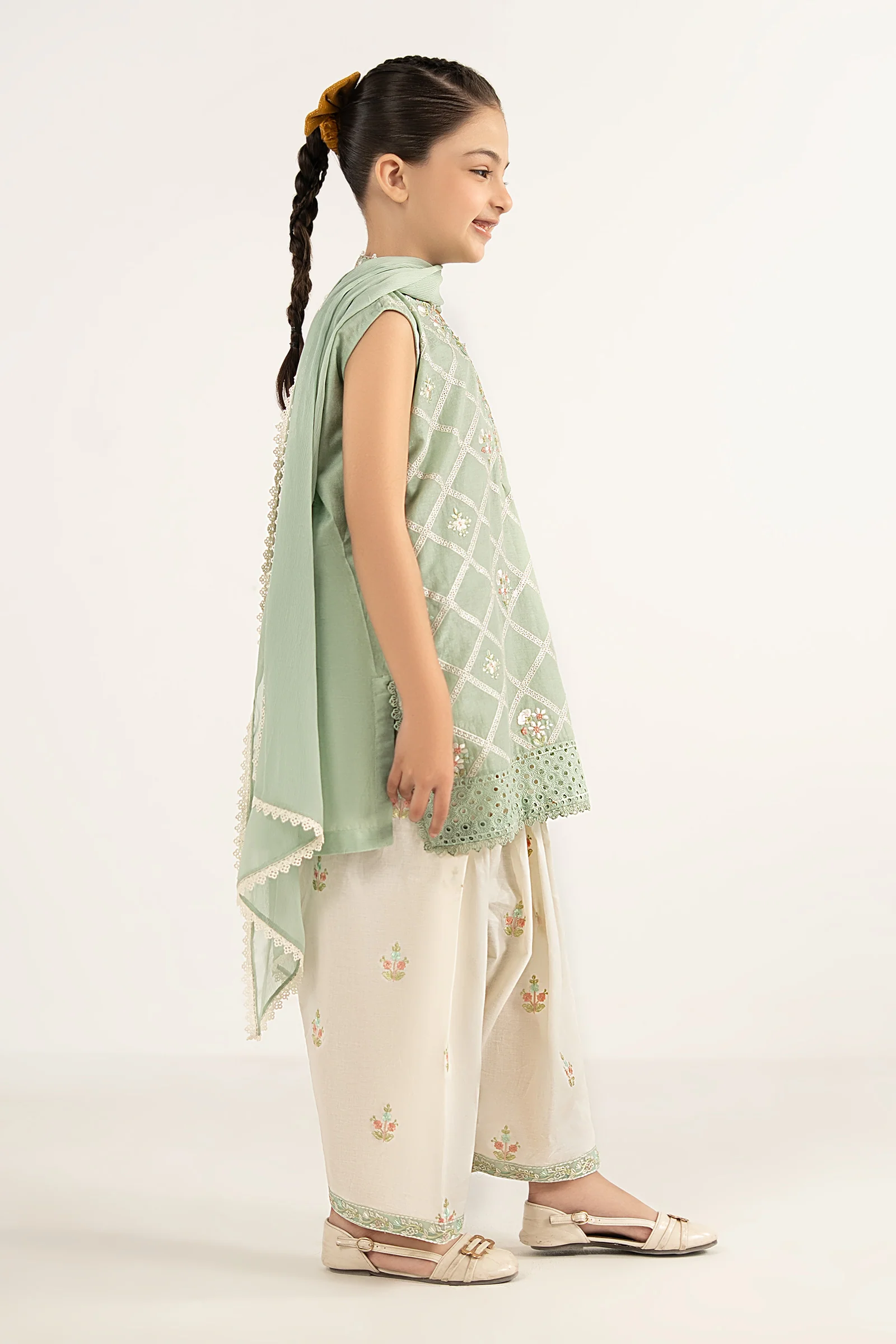 3 Piece Embroidered Dobby Lawn Suit - Image 6