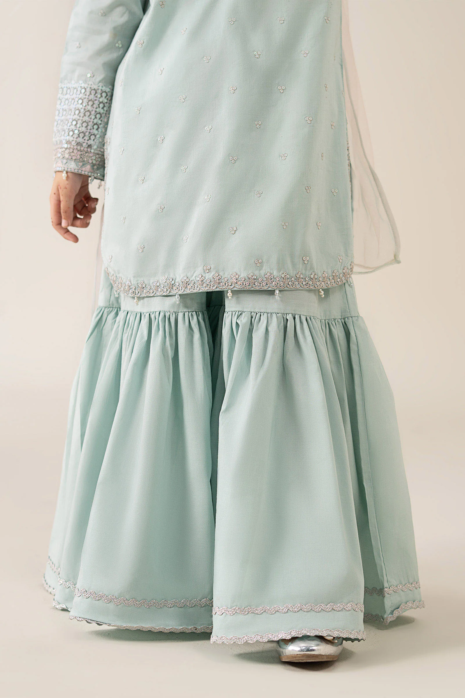 3 Piece Embroidered Lawn Suit - Image 5