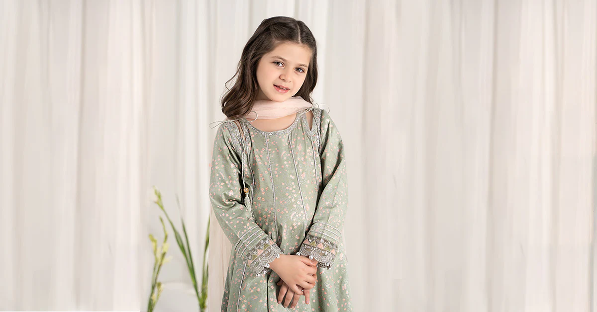 3 Piece Embroidered Cotton Satin Suit - Image 12