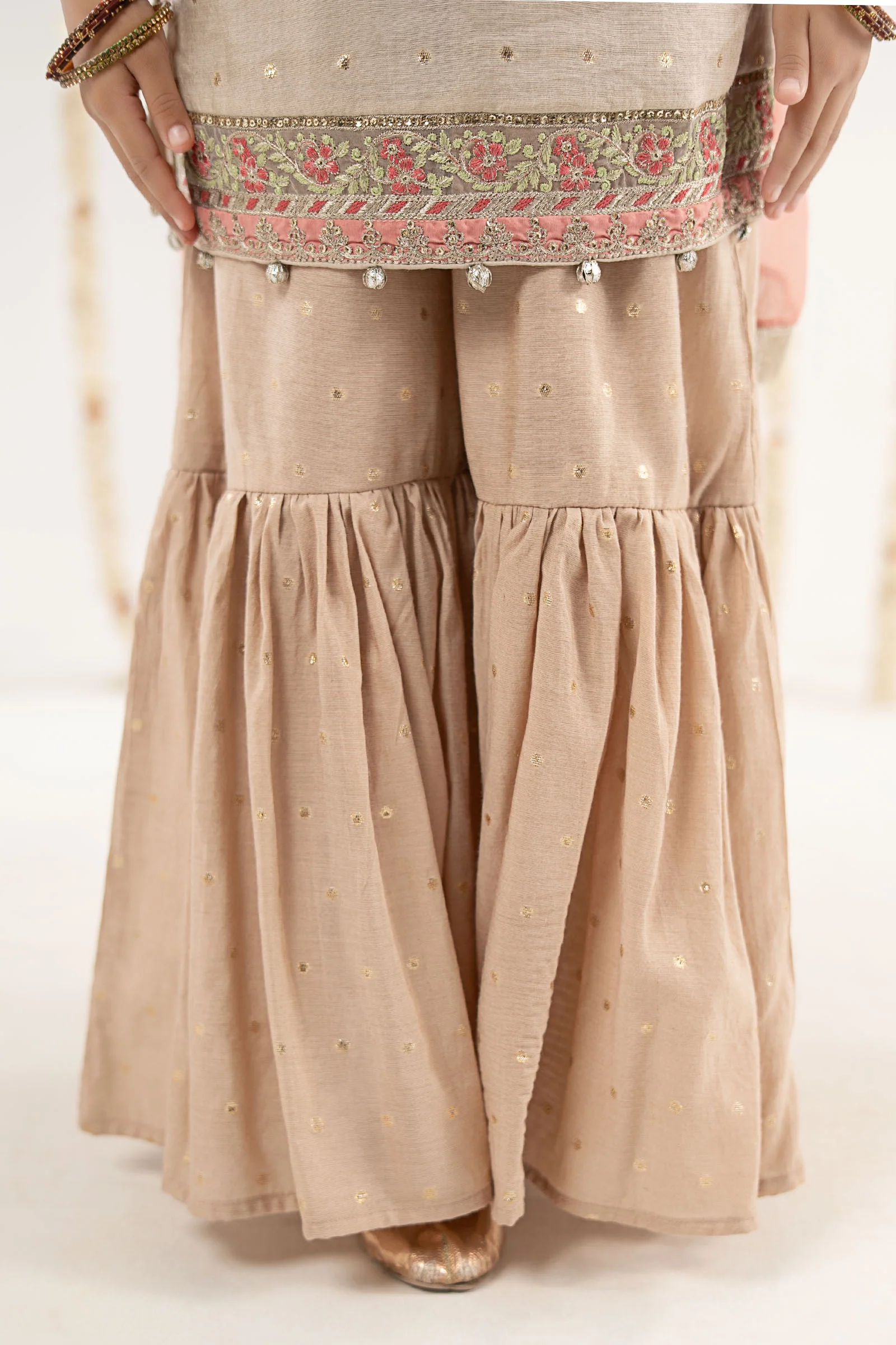 3 Piece Embroidered Lurex Jacquard Suit - Image 5