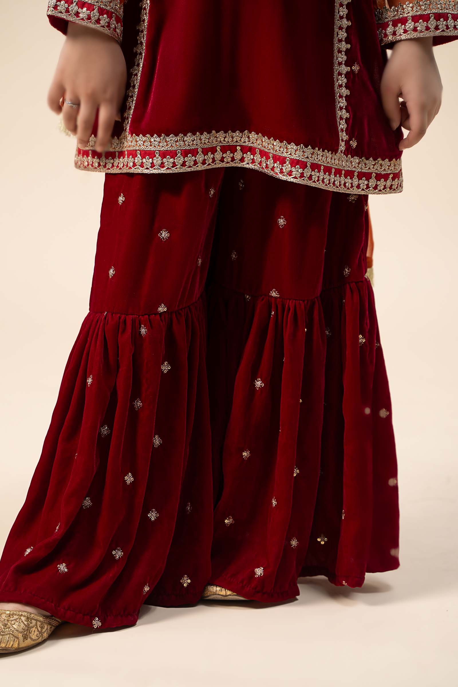 3 Piece Embroidered Velvet Suit - Image 4