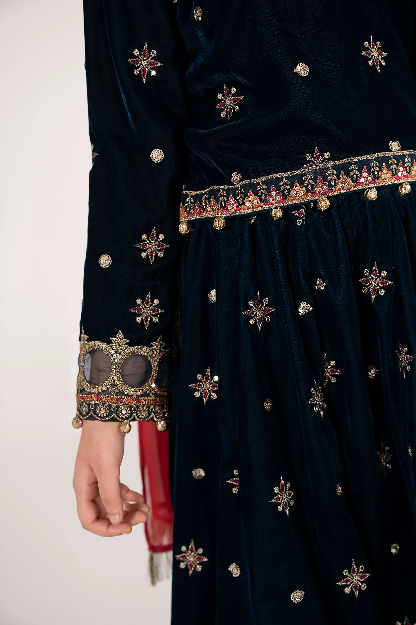 3 Piece Embroidered Velvet Suit - Image 4