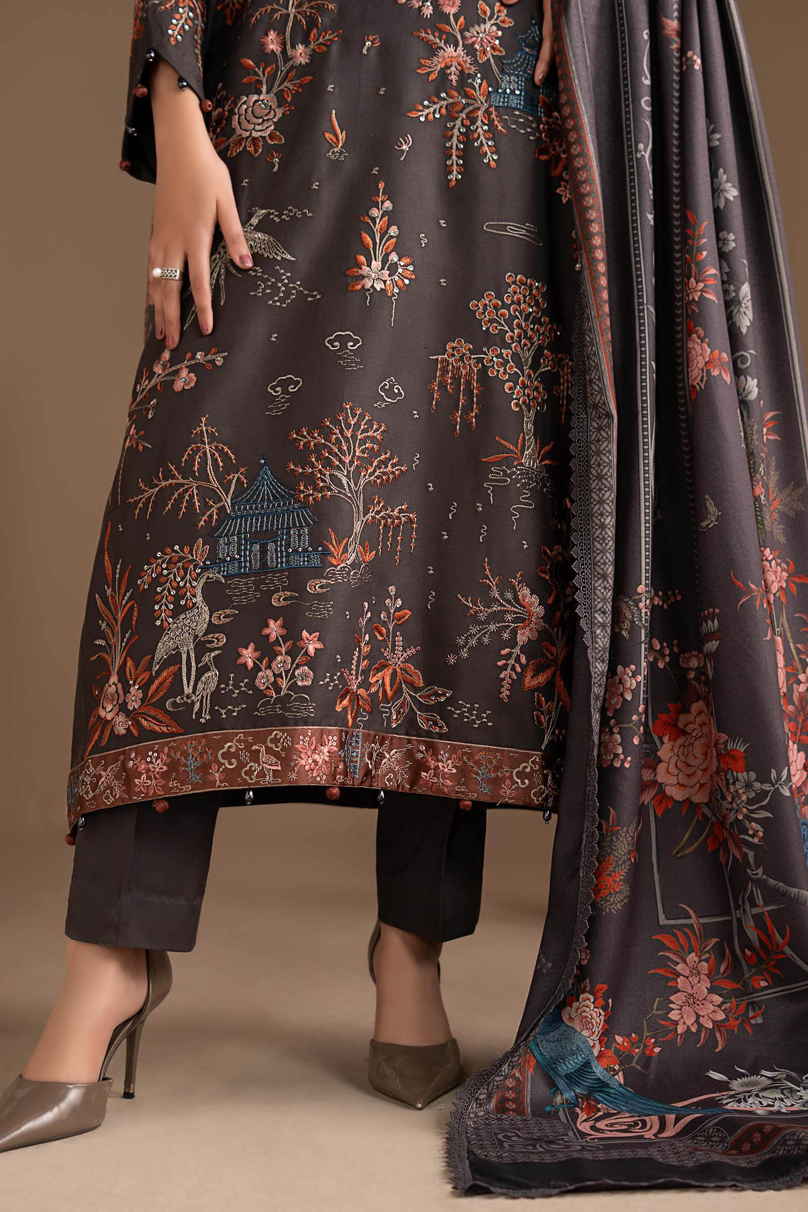 3 Piece Embroidered Twill Linen Suit - Image 6