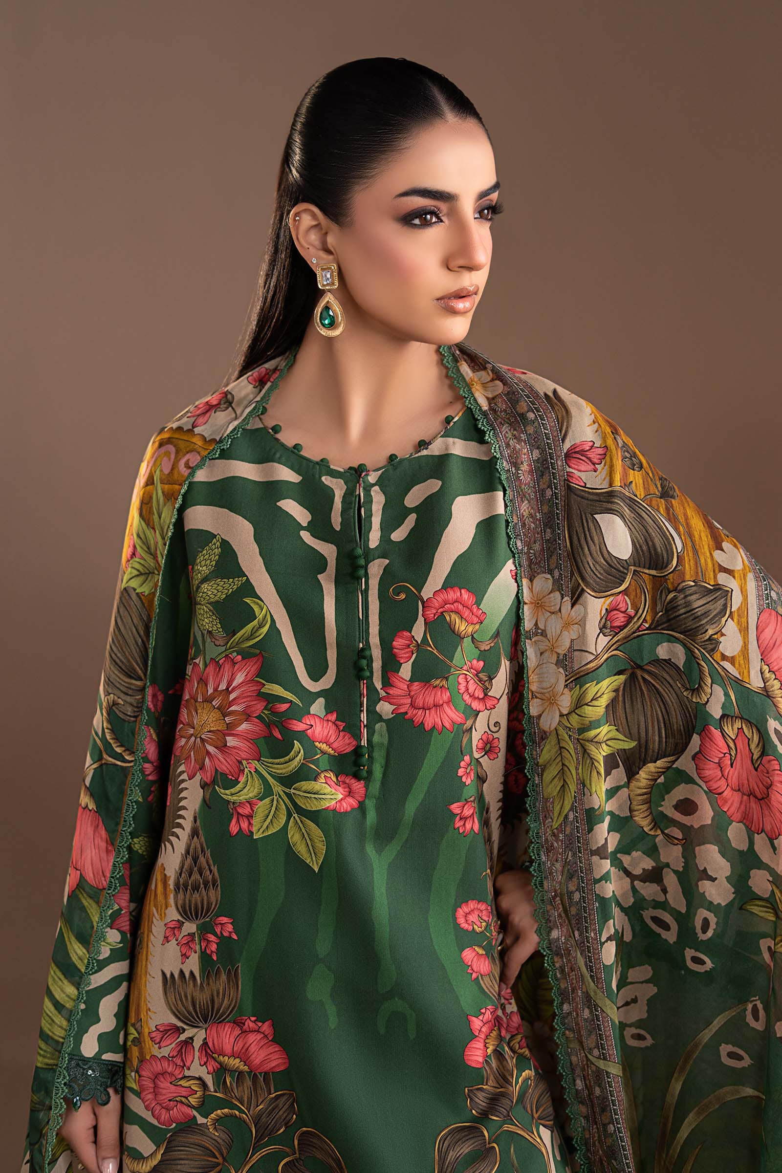 3 Piece Embroidered Linen Suit - Image 3