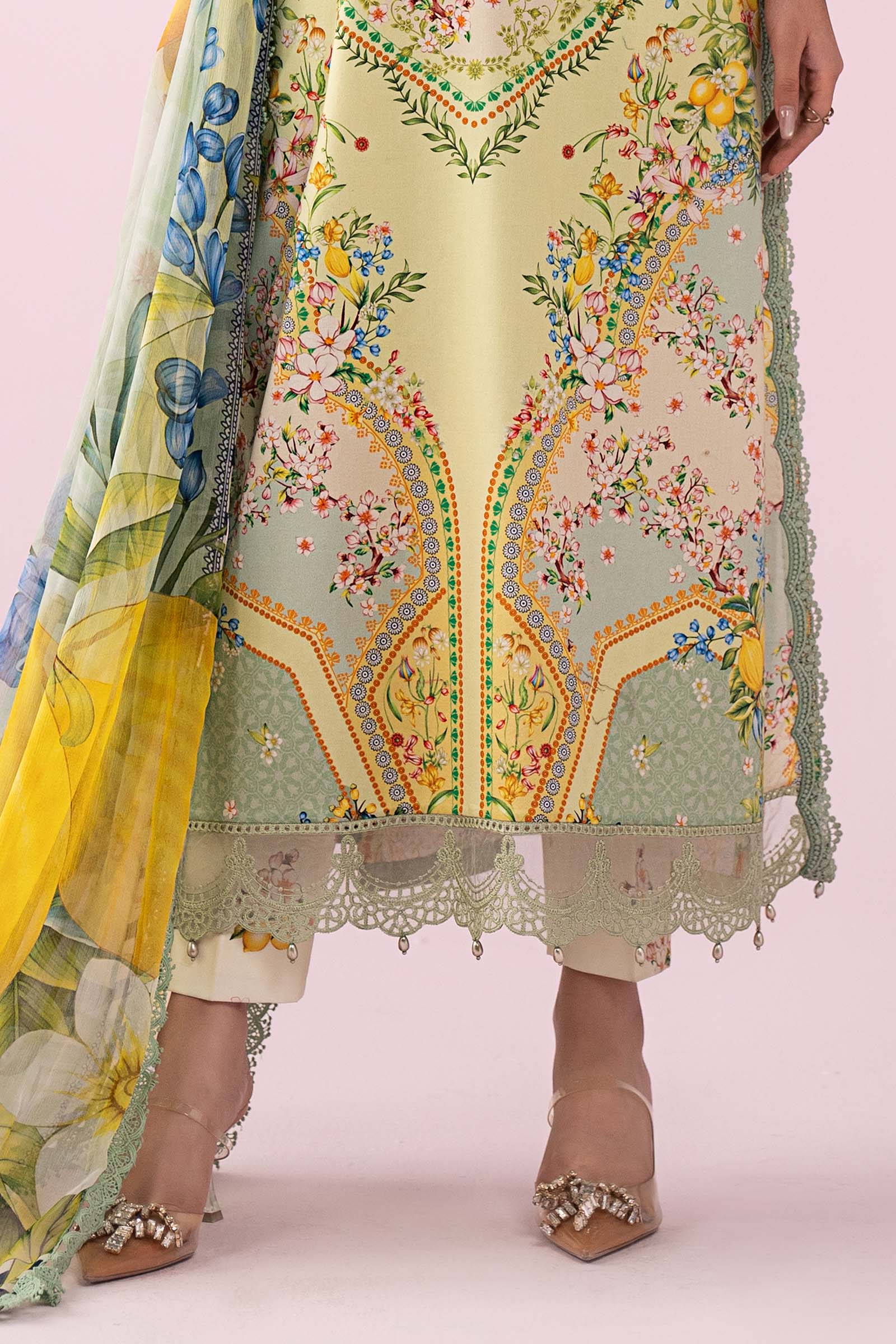3 Piece Embroidered Lawn Suit - Image 6