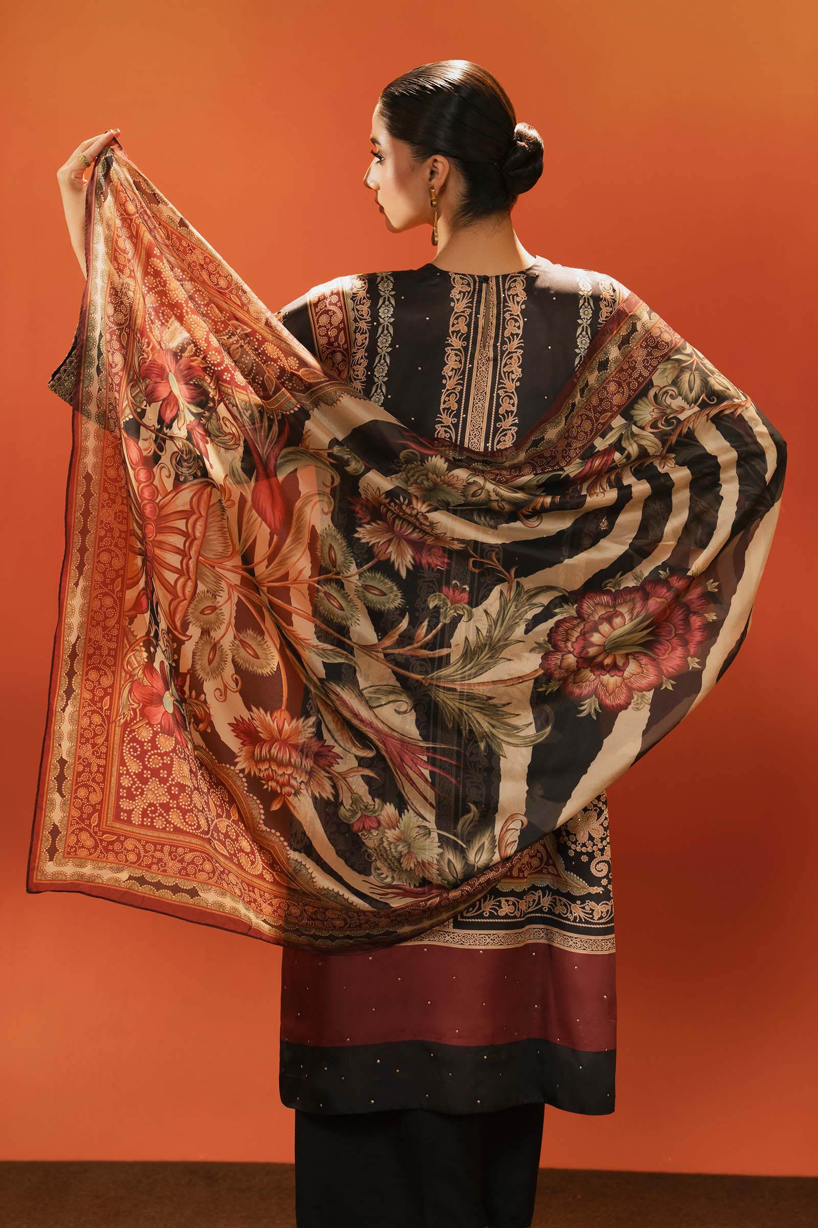 3 Piece Embroidered Satin Silk Suit - Image 6