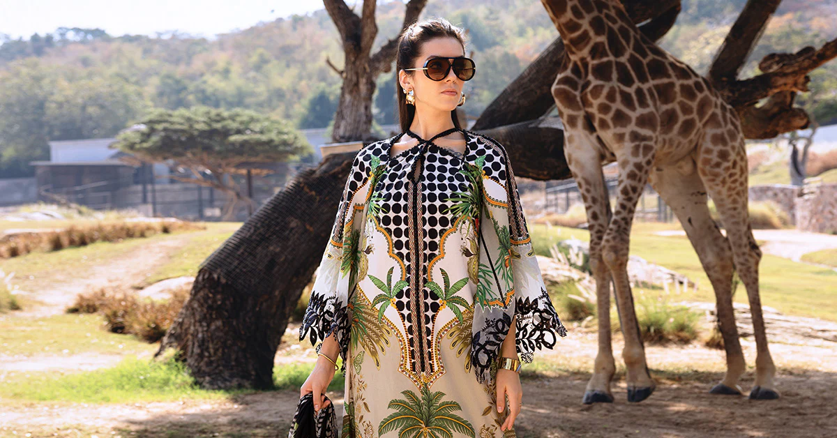 3 Piece Unstitched Embroidered Lawn Suit - Image 4