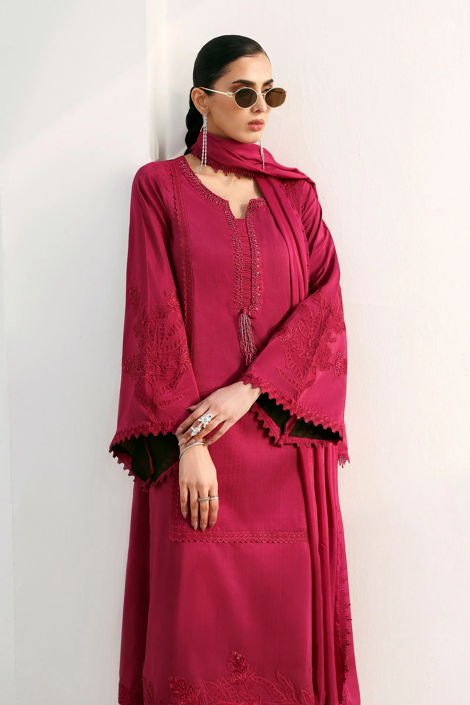 3 Piece Embroidered Tassel Silk Suit - Image 3