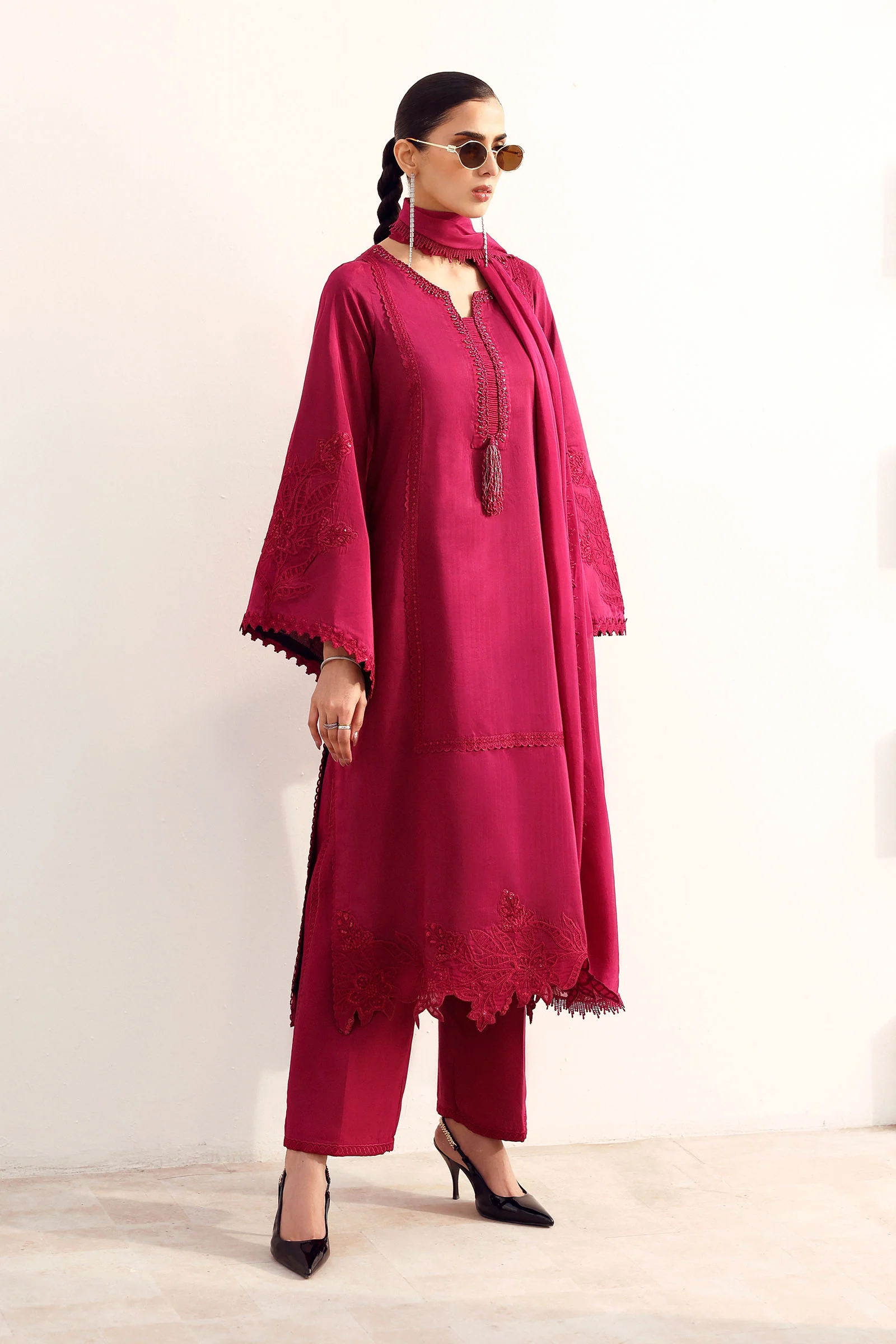 3 Piece Embroidered Tassel Silk Suit - Image 6
