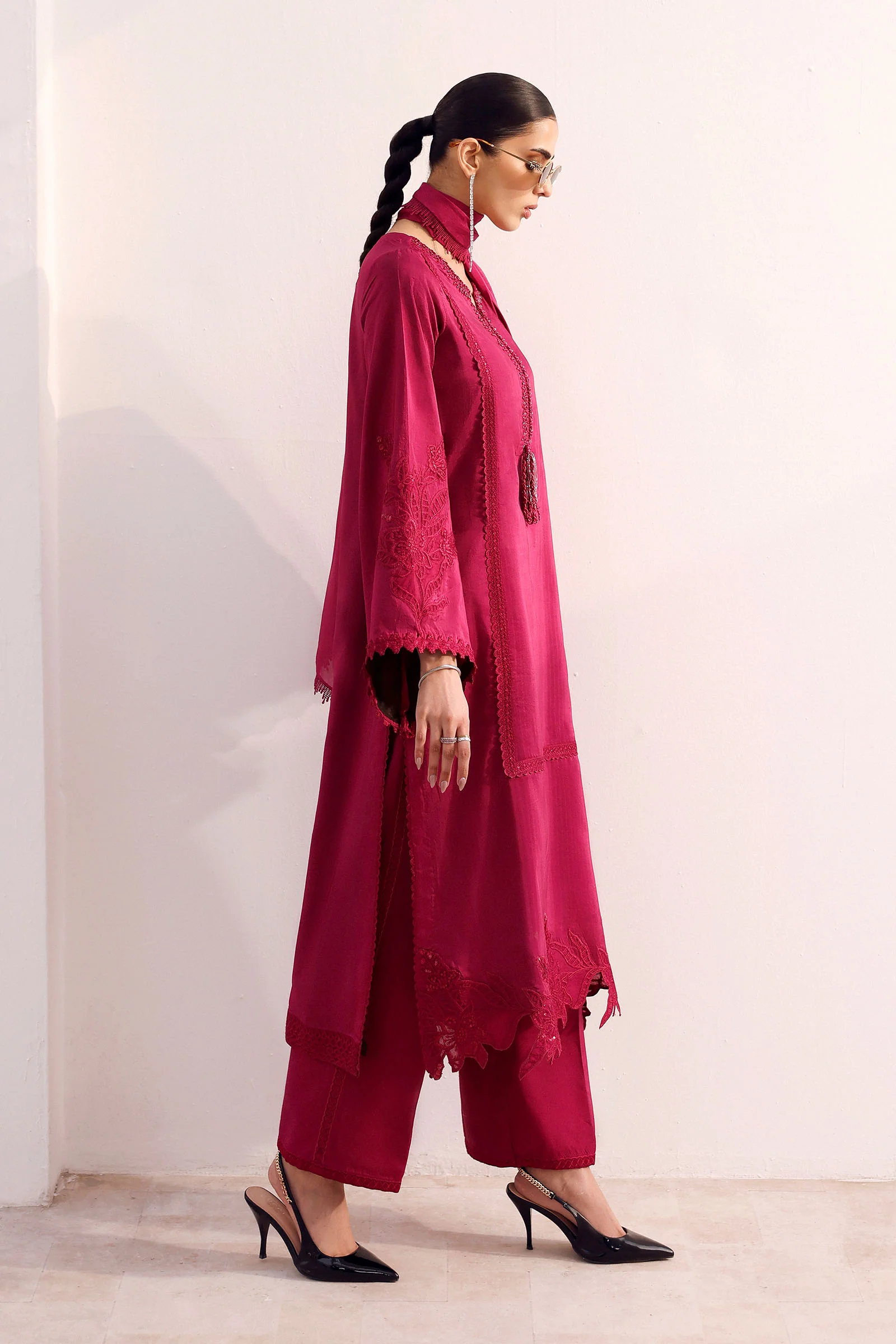 3 Piece Embroidered Tassel Silk Suit - Image 7