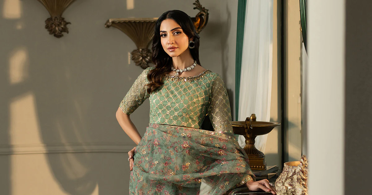 Embroidered Organza Saree - Image 12