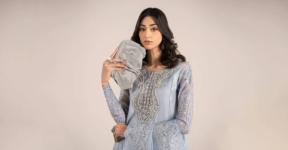 3 Piece Embroidered Organza Suit - Image 13