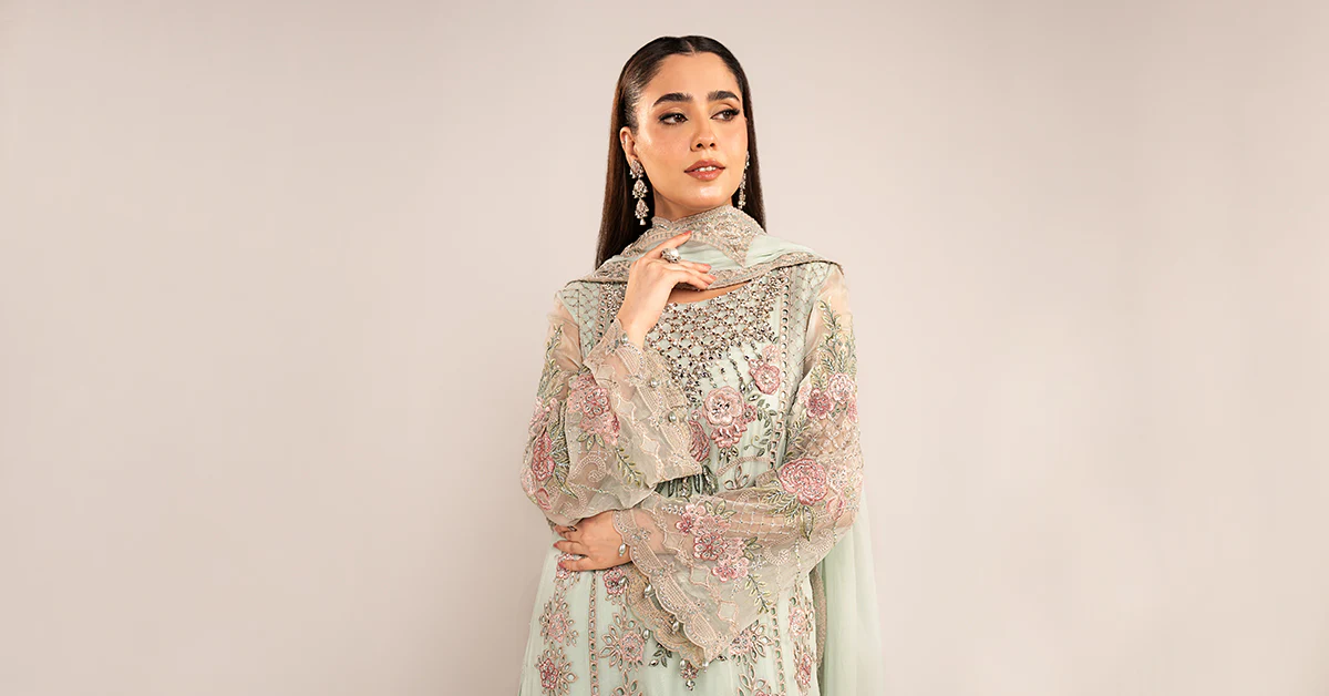 3 Piece Embroidered Chiffon Suit - Image 9