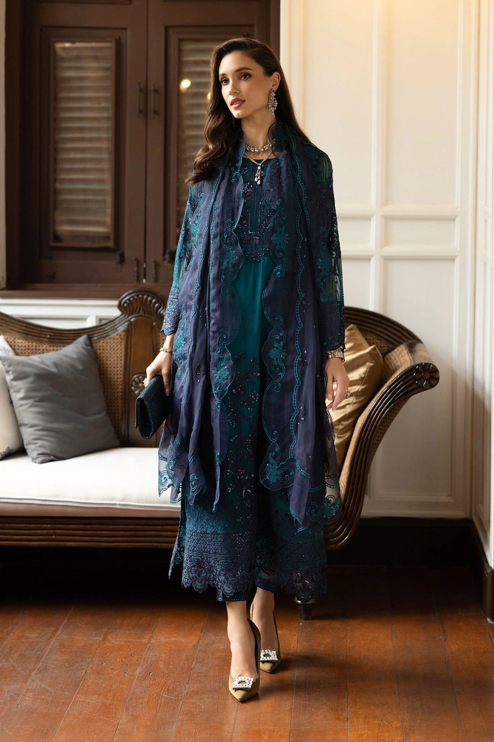3 Piece Embroidered Chiffon Suit - Image 6