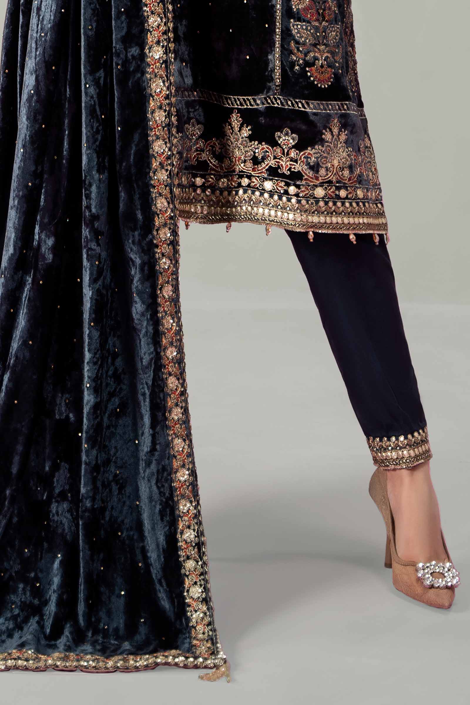 3 Piece Embroidered Velvet Suit - Image 4