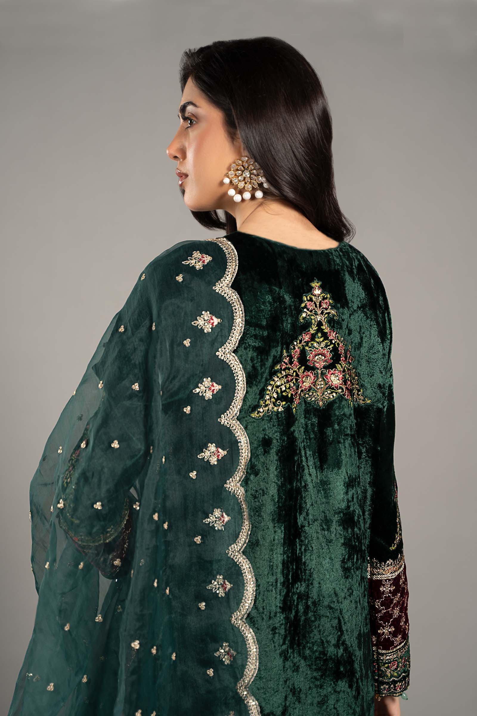 3 Piece Embroidered Velvet Suit - Image 4