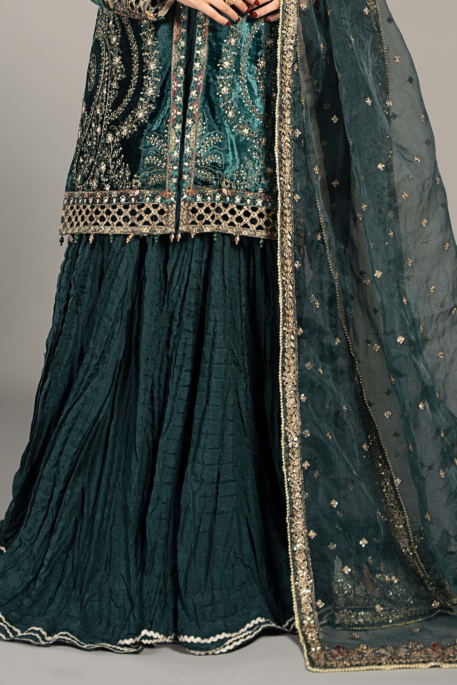 3 Piece Embroidered Velvet Suit - Image 5