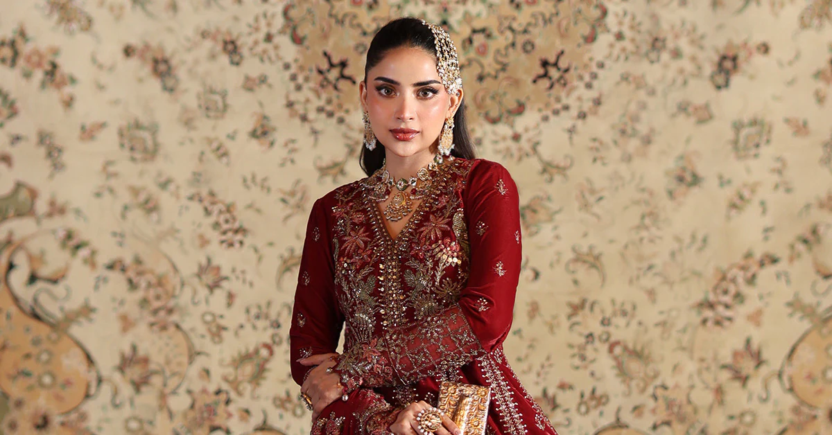 3 Piece Embroidered Velvet Suit - Image 8