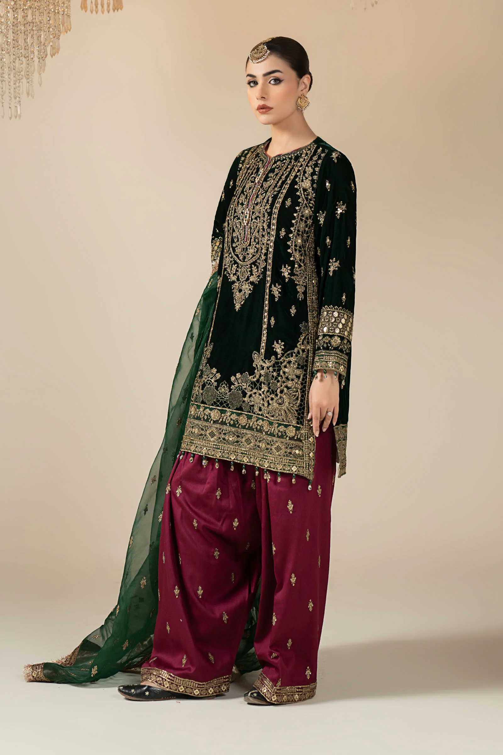 3 Piece Embroidered Velvet Suit - Image 9
