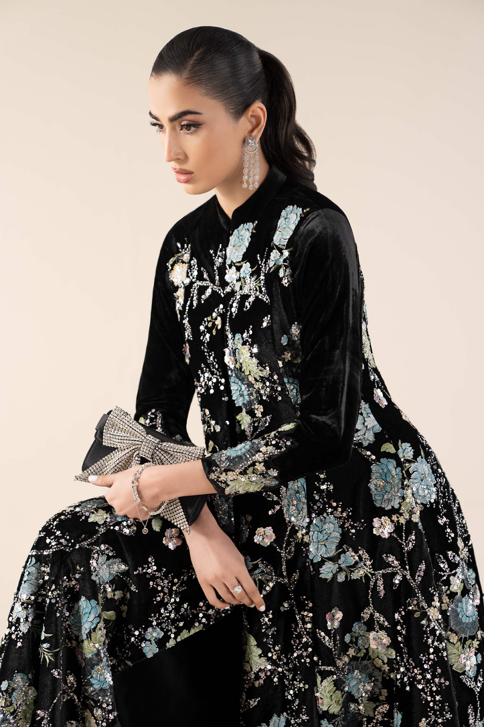 3 Piece Embroidered Velvet Suit - Image 2