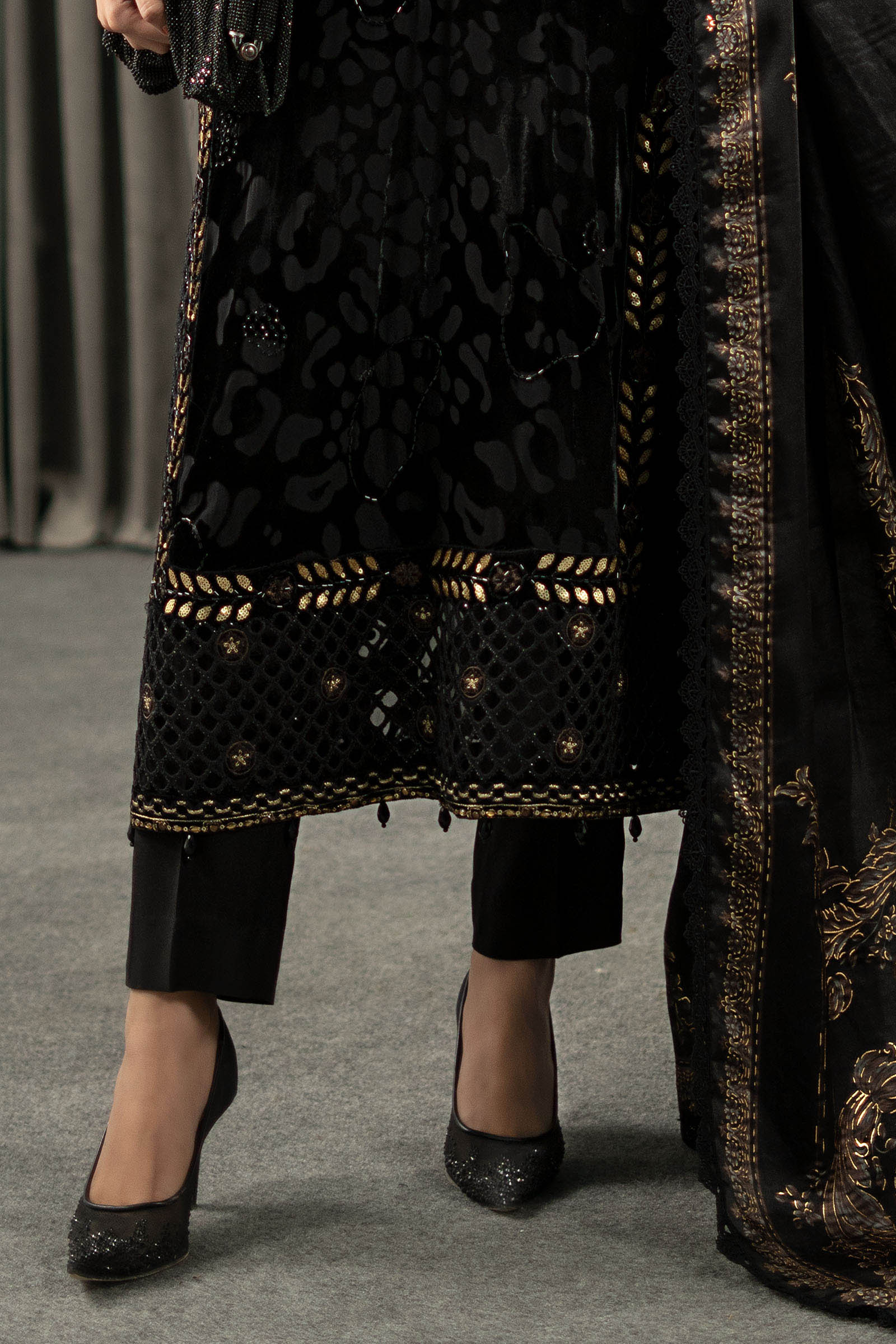 3 Piece Embroidered Palachi Suit - Image 7