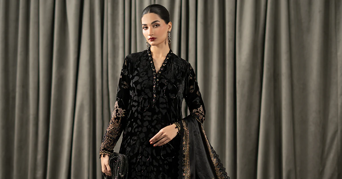 3 Piece Embroidered Palachi Suit - Image 9